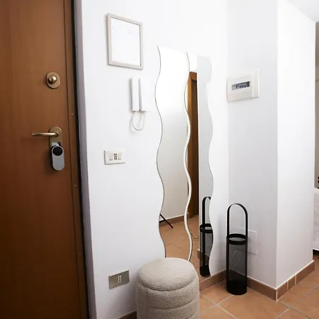 Montesanto 13 Apartment