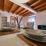 Apartamento Montesanto 13 *